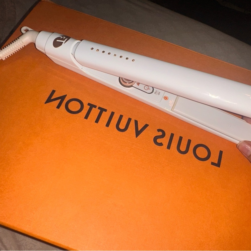 T3 Hair Straightener